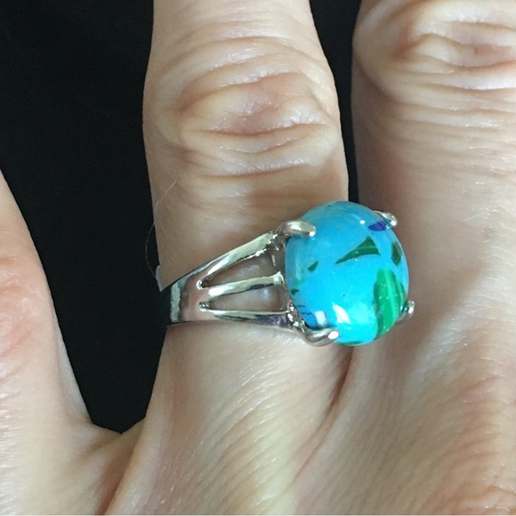 Blue and Green Stone Fashion Ring - Picture 5 of 6